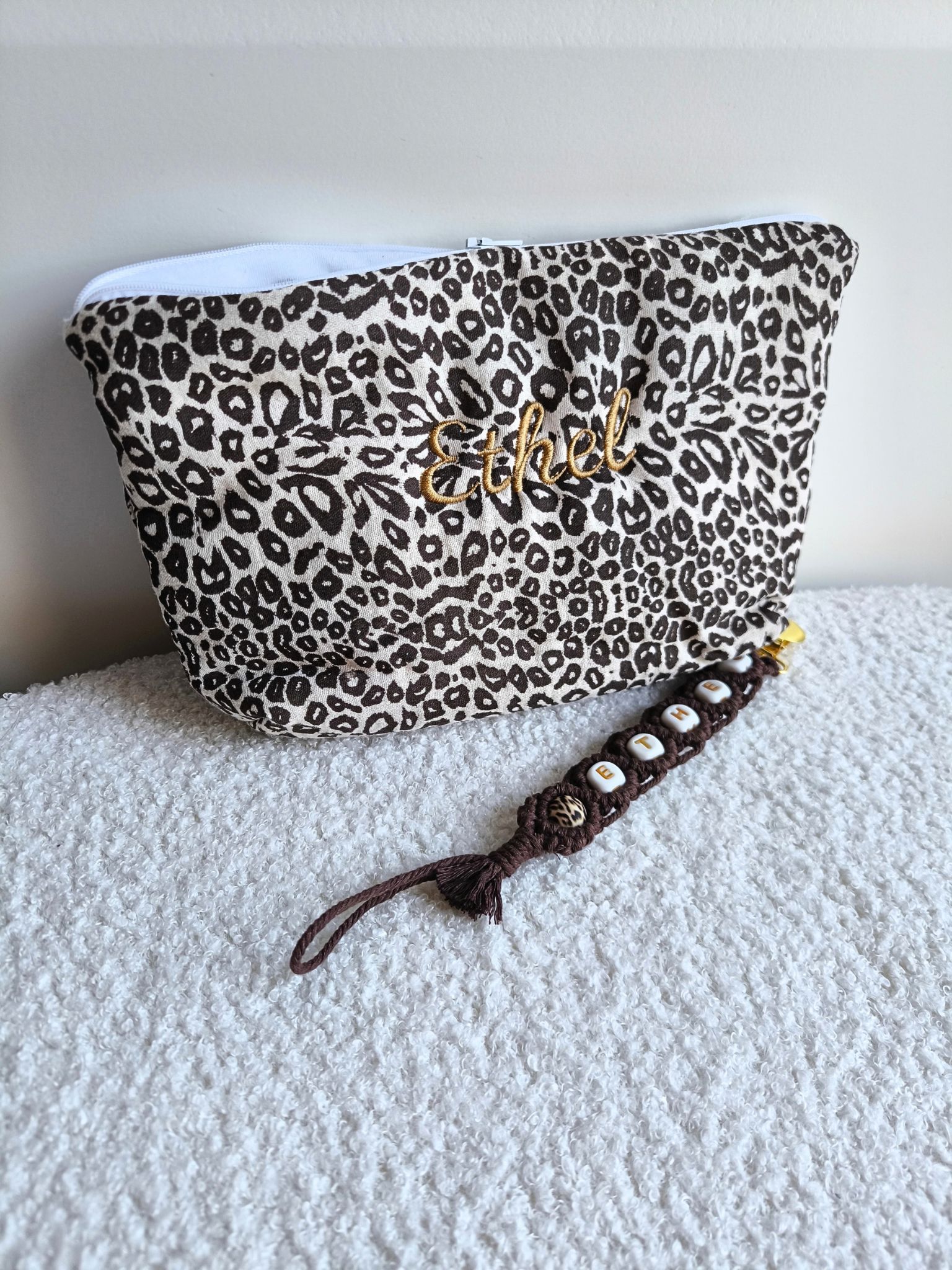 Trousse-attache-leopard
